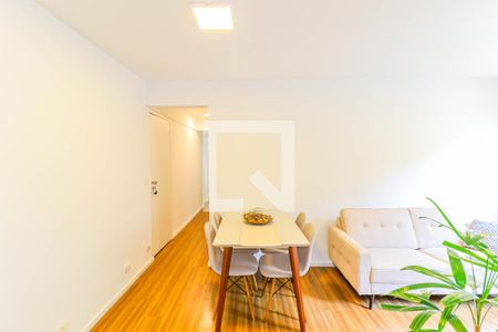 Sala de apartamento à venda com 2 quartos, 69m² em Santo Amaro, São Paulo