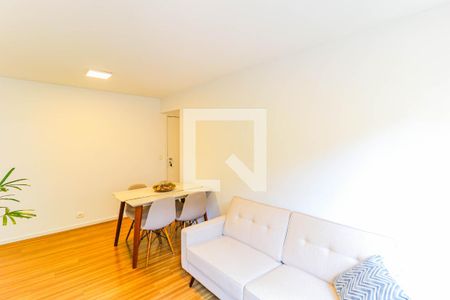 Sala de apartamento à venda com 2 quartos, 69m² em Santo Amaro, São Paulo