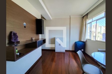 Sala de apartamento à venda com 2 quartos, 60m² em Sion, Belo Horizonte