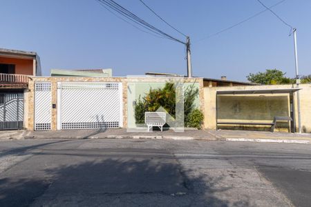 Casa de condomínio à venda com 69m², 3 quartos e 1 vaga Casa de condomínio à venda com 69m², 3 quartos e 1 vagaFachada