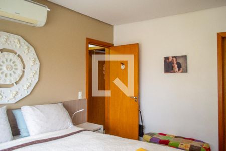 Suite de apartamento à venda com 2 quartos, 89m² em Azenha, Porto Alegre