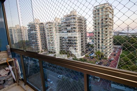 Varanda de apartamento para alugar com 3 quartos, 80m² em Barra Olímpica, Rio de Janeiro