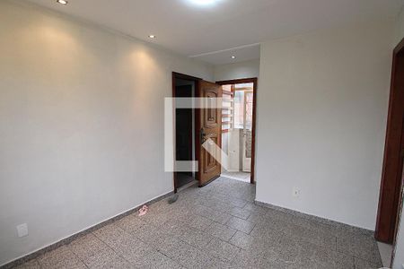 Sala de apartamento para alugar com 2 quartos, 90m² em Brás de Pina, Rio de Janeiro