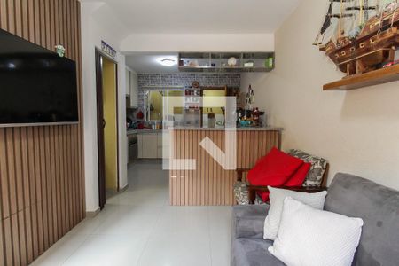 Sala de casa de condomínio para alugar com 2 quartos, 64m² em Itaquera, São Paulo