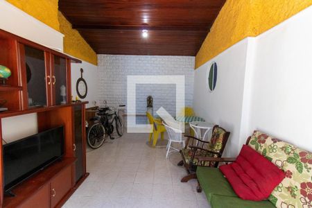 Sala de casa à venda com 2 quartos, 104m² em Santa Rosa, Niterói