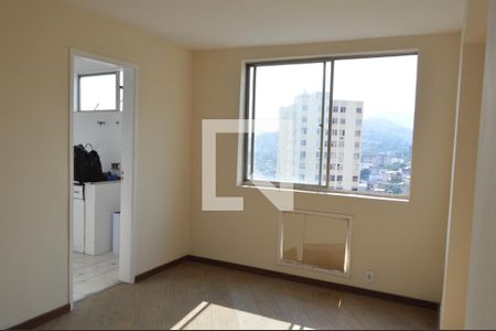 Sala  de apartamento à venda com 2 quartos, 43m² em Taquara, Rio de Janeiro