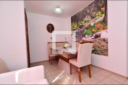 Sala de estar de apartamento à venda com 2 quartos, 45m² em Guarujá, Belo Horizonte