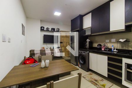 Sala/Cozinha de apartamento à venda com 1 quarto, 40m² em Vila Carmosina, São Paulo