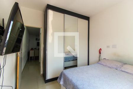 Quarto de apartamento à venda com 1 quarto, 40m² em Vila Carmosina, São Paulo