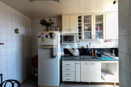 Cozinha de apartamento à venda com 2 quartos, 80m² em Havaí, Belo Horizonte