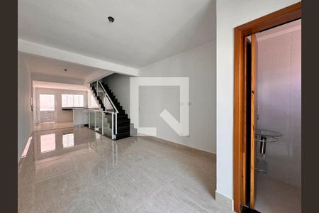 Sala de casa à venda com 2 quartos, 150m² em Vila Santa Teresa, Santo André