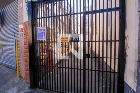 Casa à venda com 8m², 1 quarto e sem vaga Casa à venda com 8m², 1 quarto e sem vagaEntrada