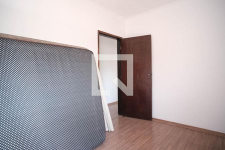 Quarto 1 de casa para alugar com 2 quartos, 60m² em Vila Ré, São Paulo