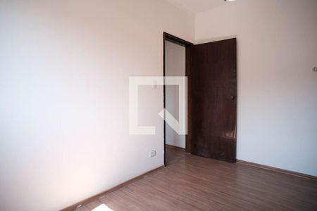 Quarto 2 de casa para alugar com 2 quartos, 60m² em Vila Ré, São Paulo