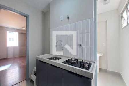 Cozinha de apartamento para alugar com 1 quarto, 35m² em Centro, Campinas