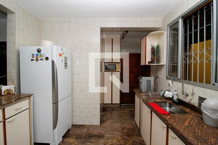 Cozinha de casa à venda com 3 quartos, 298m² em Boa Vista, Belo Horizonte