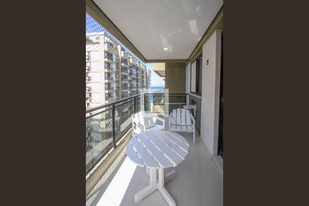 Varanda de apartamento à venda com 1 quarto, 54m² em Barra da Tijuca, Rio de Janeiro