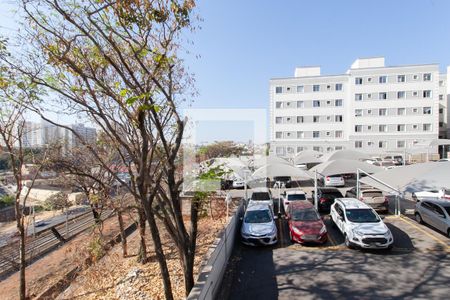 Vista do Quarto 1 de apartamento para alugar com 2 quartos, 44m² em Campo Alegre, Belo Horizonte