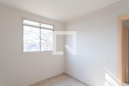 Quarto 2 de apartamento para alugar com 2 quartos, 44m² em Campo Alegre, Belo Horizonte