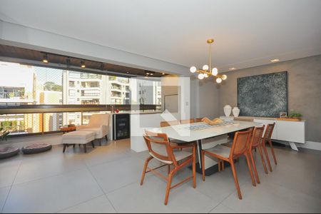 Sala de Jantar de apartamento à venda com 4 quartos, 195m² em Vila Progredior, São Paulo