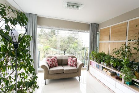 Sala de apartamento à venda com 3 quartos, 121m² em Paraíso do Morumbi, São Paulo