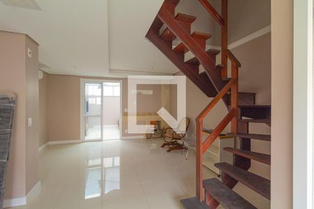 Sala de casa de condomínio para alugar com 2 quartos, 80m² em Centro, Canoas