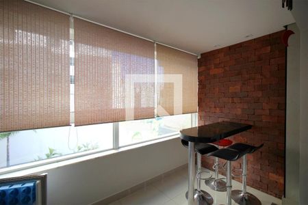 Varanda coberta de apartamento para alugar com 3 quartos, 100m² em Sion, Belo Horizonte