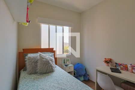 Quarto 1 de apartamento à venda com 2 quartos, 60m² em João Pinheiro, Belo Horizonte