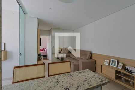 Sala de apartamento à venda com 2 quartos, 60m² em João Pinheiro, Belo Horizonte