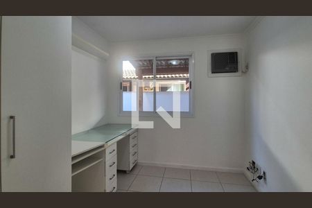 Quarto de casa de condomínio à venda com 4 quartos, 280m² em Recreio dos Bandeirantes, Rio de Janeiro