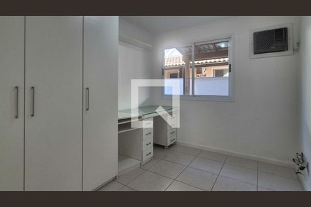 Quarto de casa de condomínio à venda com 4 quartos, 280m² em Recreio dos Bandeirantes, Rio de Janeiro