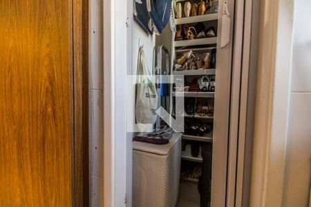 Apartamento à venda com 79m², 2 quartos e 2 vagas Apartamento à venda com 79m², 2 quartos e 2 vagasQuarto de Serviço