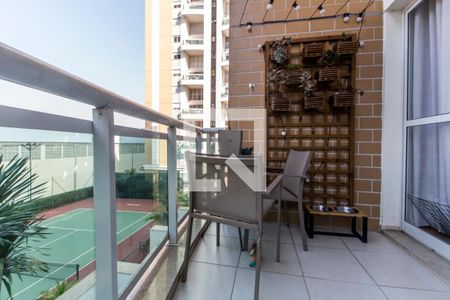 Apartamento à venda com 79m², 2 quartos e 2 vagas Apartamento à venda com 79m², 2 quartos e 2 vagasVaranda