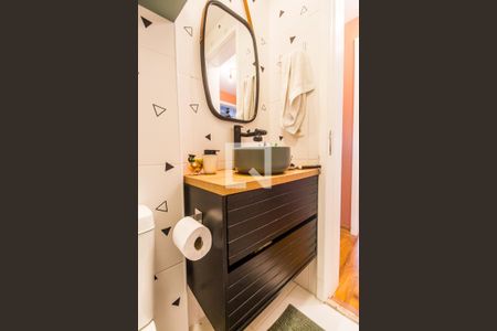 Apartamento à venda com 79m², 2 quartos e 2 vagas Apartamento à venda com 79m², 2 quartos e 2 vagasBanheiro