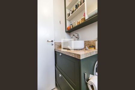 Apartamento à venda com 79m², 2 quartos e 2 vagas Apartamento à venda com 79m², 2 quartos e 2 vagasBanheiro da Suíte