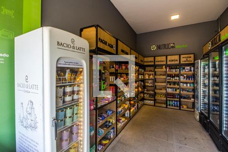 Apartamento à venda com 79m², 2 quartos e 2 vagas Apartamento à venda com 79m², 2 quartos e 2 vagasMercado