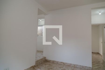 Sala de casa para alugar com 2 quartos, 70m² em Vila Fachini, São Paulo