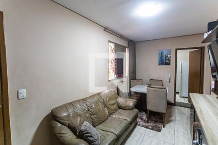 Sala de apartamento à venda com 2 quartos, 44m² em Santa Efigênia, Belo Horizonte