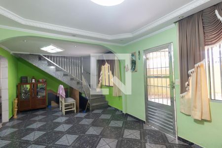 Sala de casa para alugar com 3 quartos, 250m² em Jardim Marabá, São Paulo