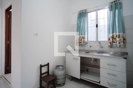 Sala/Cozinha de casa para alugar com 1 quarto, 60m² em Vila Nova Savoia, São Paulo