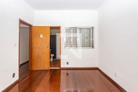 Suite de casa para alugar com 3 quartos, 320m² em Aclimação, São Paulo