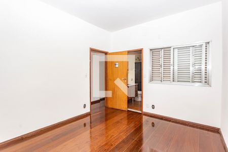 Suite de casa para alugar com 3 quartos, 320m² em Aclimação, São Paulo