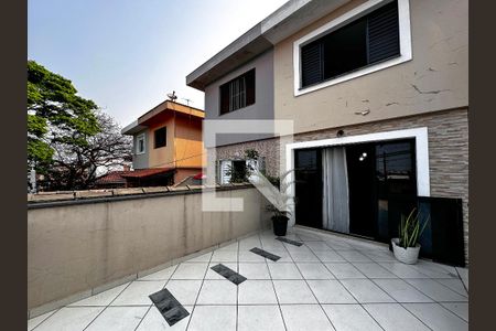 Sacada de casa à venda com 3 quartos, 240m² em Jardim Monte Azul, São Paulo