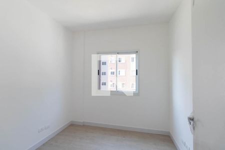 Quarto 1 de apartamento para alugar com 2 quartos, 60m² em Santa Cândida, Curitiba