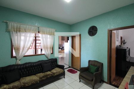 Hall dos Quartos de casa à venda com 5 quartos, 360m² em Providência, Belo Horizonte