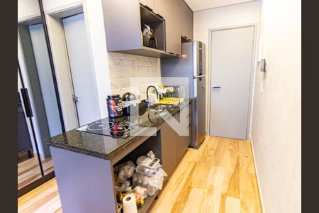 Cozinha de apartamento para alugar com 1 quarto, 27m² em Vila Invernada, São Paulo