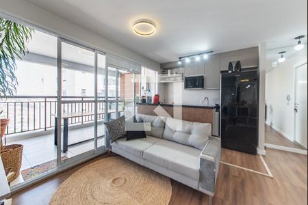 Sala de apartamento à venda com 3 quartos, 72m² em Vila Nair, São Paulo