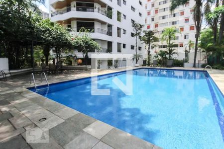 Apartamento para alugar com 214m², 4 quartos e 3 vagas Apartamento para alugar com 214m², 4 quartos e 3 vagasÁrea comum - Piscina