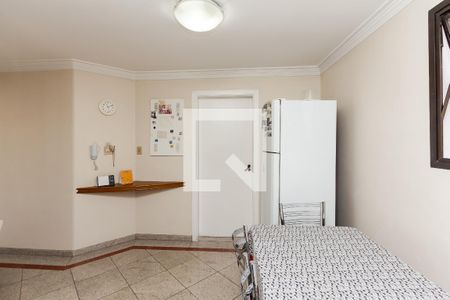 Apartamento para alugar com 214m², 4 quartos e 3 vagas Apartamento para alugar com 214m², 4 quartos e 3 vagasCopa