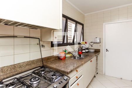 Apartamento para alugar com 214m², 4 quartos e 3 vagas Apartamento para alugar com 214m², 4 quartos e 3 vagasCozinha